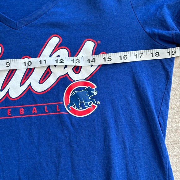 FANATICS Chicago Cubs Baseball V-Neck Blue Women’s Short Sleeve Shirt - Size M - Picture 6 of 6